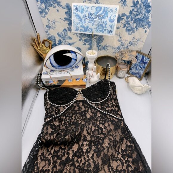 🆕 SELF-PORTRAIT 🧿 NWOT Crystal Trimmed Black Fine Lace Maxi Dress, Sz US4 UK8 - Picture 2 of 15